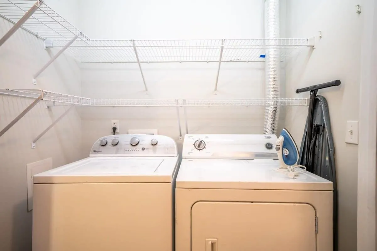 Apartment Cozysuites Music Row Stunning 2Br -Free Parking 05 Nashville United States